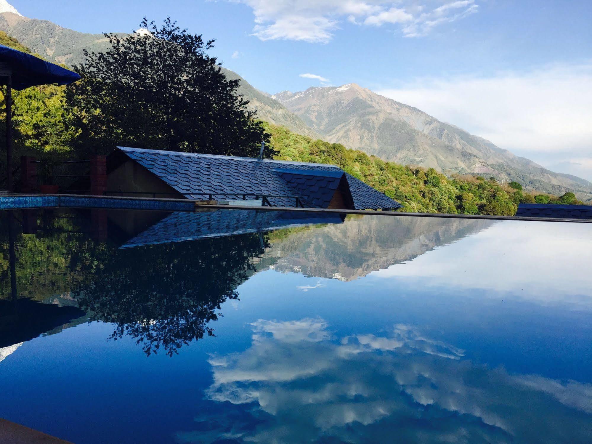 The Exotica Hotel Dharamshala Exterior foto